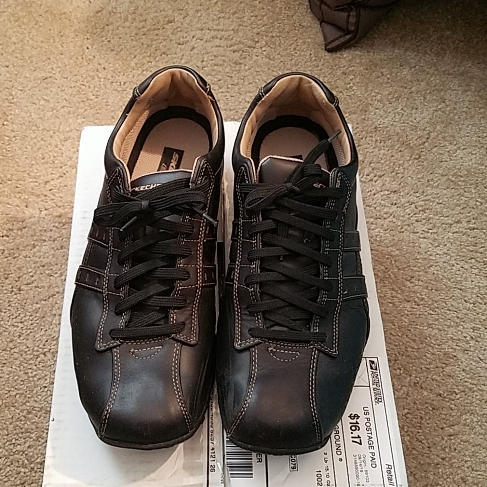 Sketchers Mens 10.5 Black, Used Good Condition